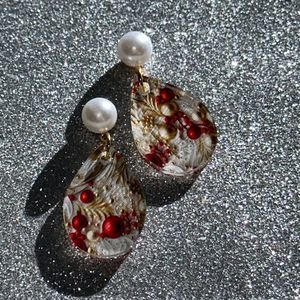Pearl dangle earrings